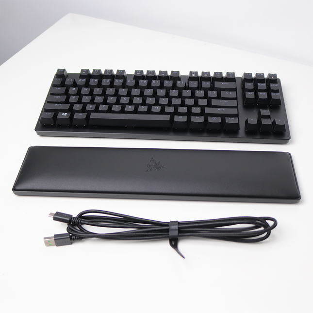 Razer Huntsman V2 TKL Gaming Keyboard (Razer Renewed)