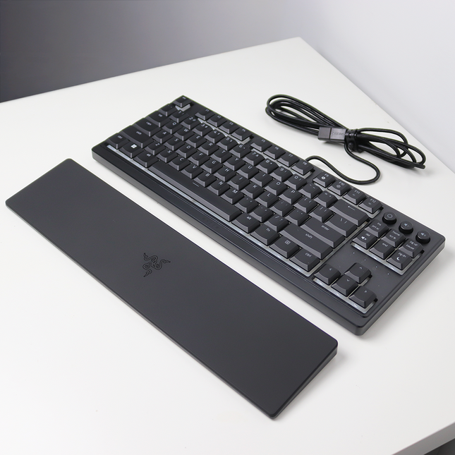 Razer Ornata V3 TKL Gaming Keyboard (Razer Renewed)