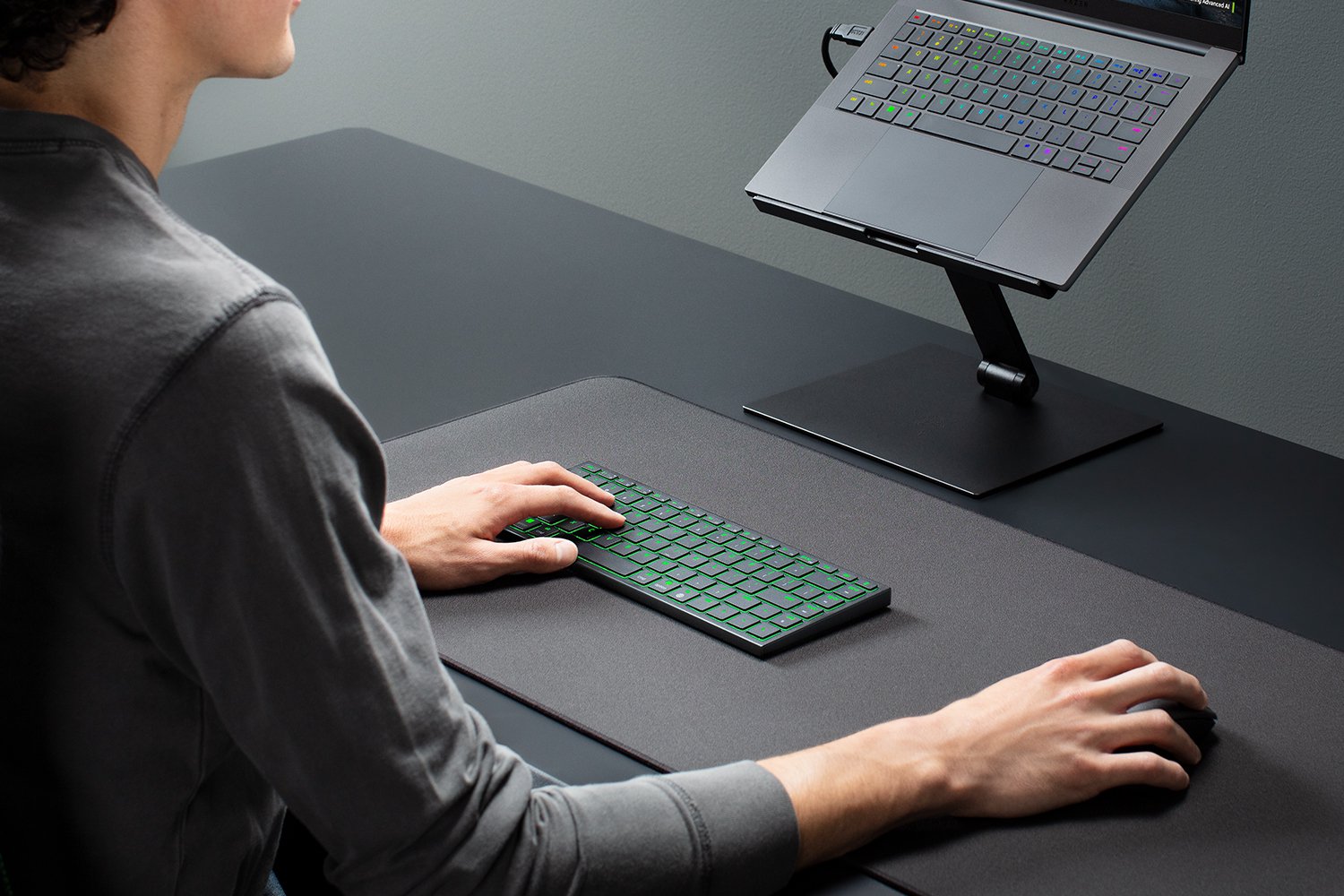 Razer Joro Portable Wireless Gaming Keyboard (Razer Renewed)